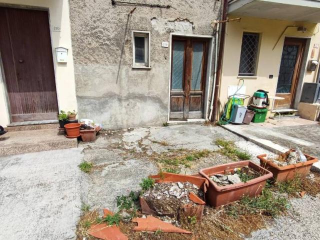 Casa indipendente in vendita a Montignoso MS