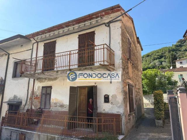 Casa indipendente in vendita a Montignoso MS