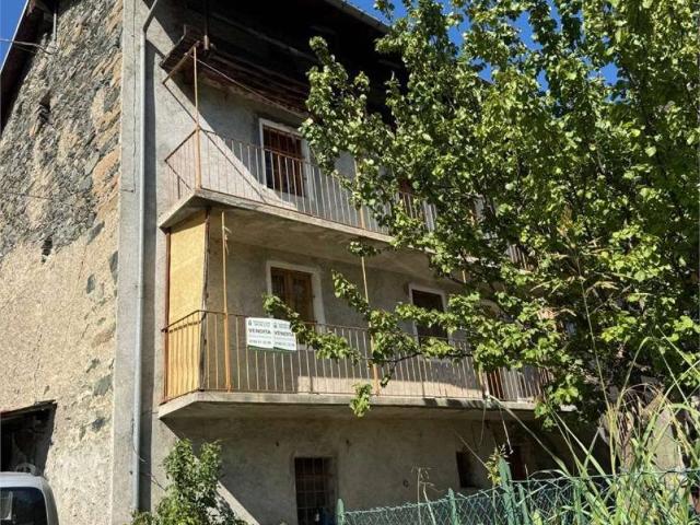 Casa indipendente in vendita a Montjovet AO