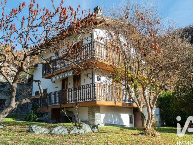 Casa indipendente in vendita a Montjovet AO