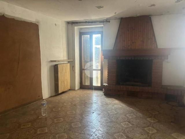 Casa indipendente in vendita a Montù Beccaria PV