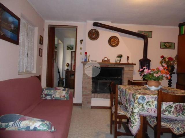 Casa indipendente in vendita a Montù Beccaria PV