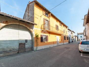 Casa indipendente in vendita a Morano sul Po AL