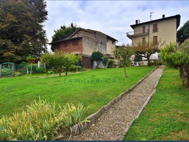 Casa indipendente in vendita a Morazzone VA