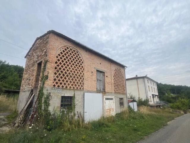Casa indipendente in vendita a Morfasso PC