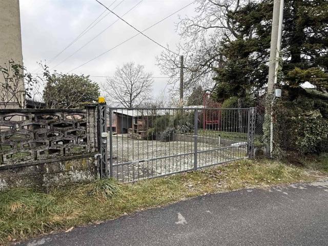 Casa indipendente in vendita a Lugagnano Val d'Arda PC