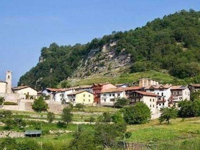 Casa indipendente in vendita a Mori TN