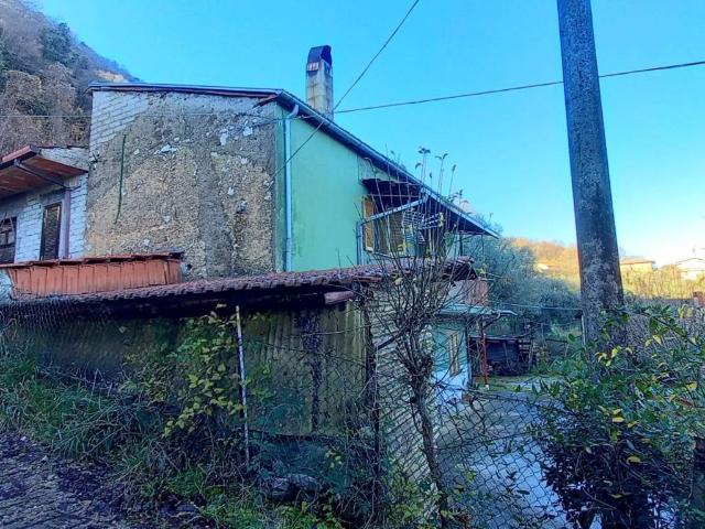 Casa indipendente in vendita a Morolo FR