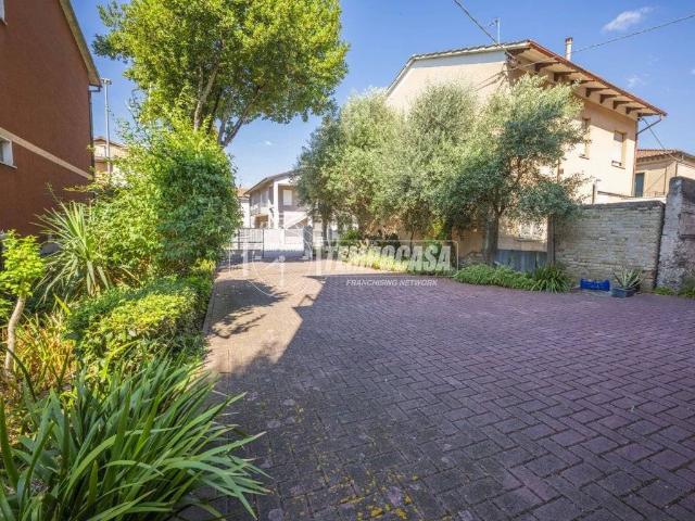 Casa indipendente in vendita a Morrovalle MC