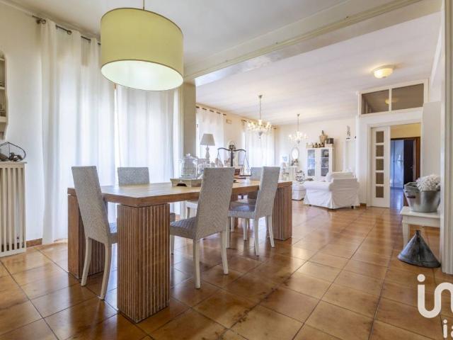 Villa in vendita a Morrovalle MC