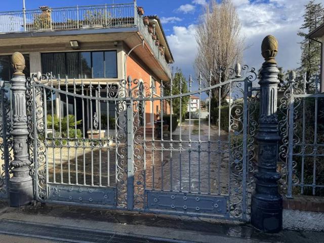 Casa indipendente in vendita a Morro d'Alba AN