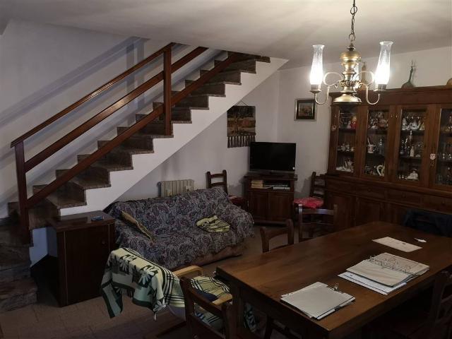 Casa indipendente in vendita a Ottobiano PV