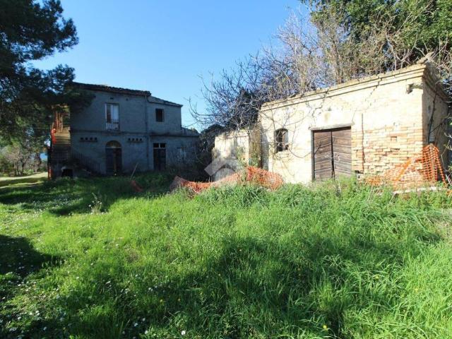 Casa indipendente in vendita a Mosciano Sant'Angelo TE