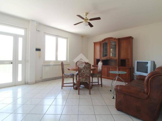Casa indipendente in vendita a Mosciano Sant'Angelo TE