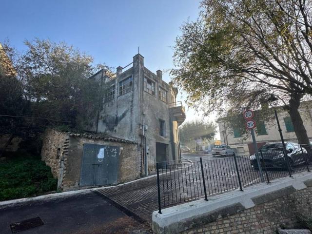 Casa indipendente in vendita a Moscufo PE