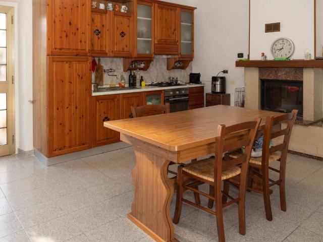 Casa indipendente in vendita a Moscufo PE