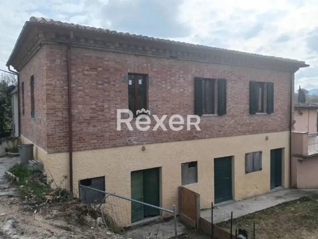 Casa indipendente in vendita a Matelica MC