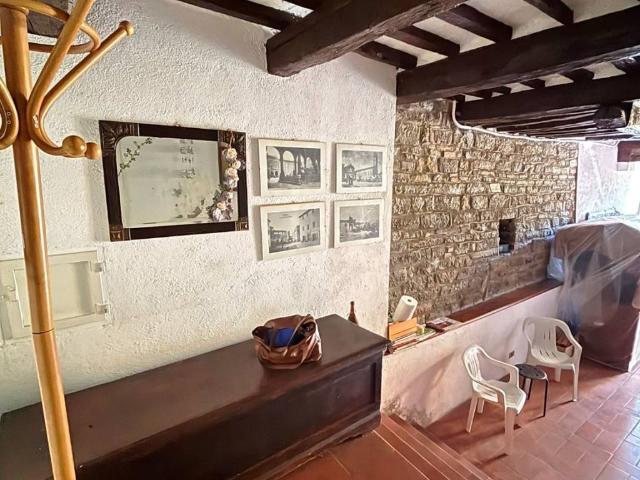 Casa indipendente in vendita a Matelica MC