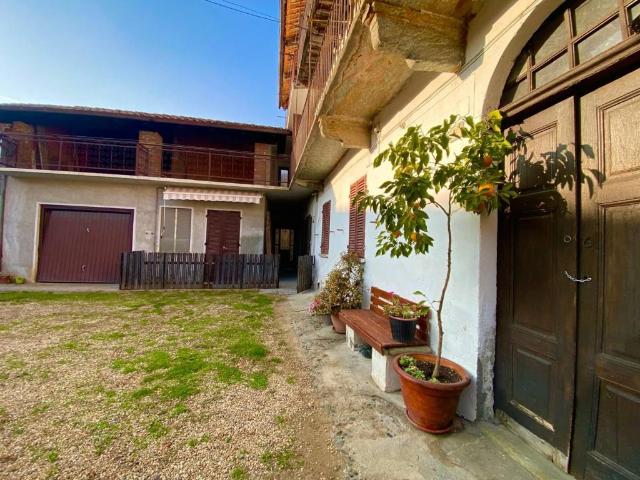 Casa indipendente in vendita a Mathi TO