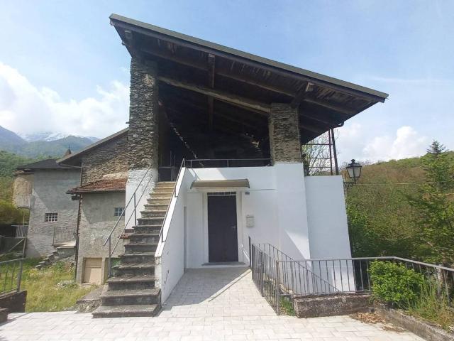 Casa indipendente in vendita a Mattie TO