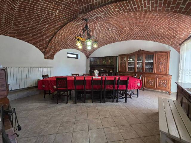 Casa indipendente in vendita a Mazzè TO