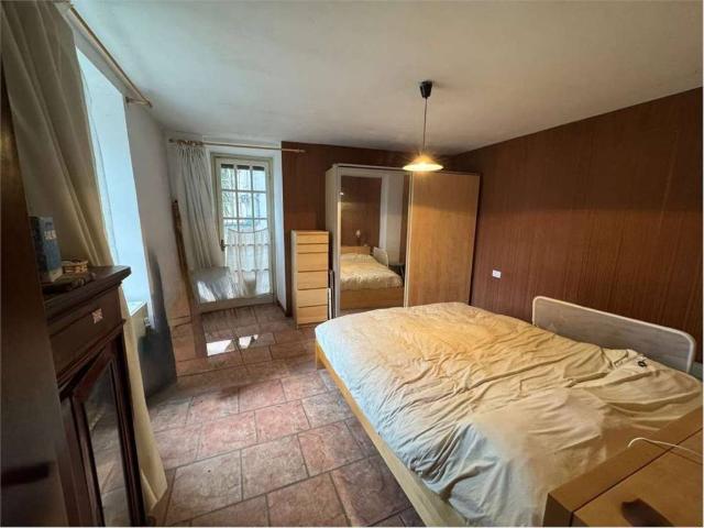 Casa indipendente in vendita a Maccagno con Pino e Veddasca VA