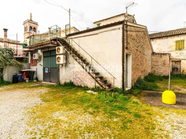 Casa indipendente in vendita a Macerata MC