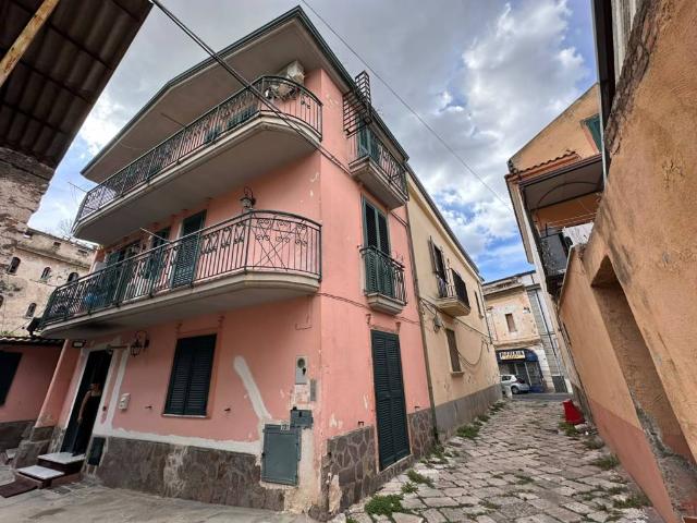 Casa indipendente in vendita a Maddaloni CE