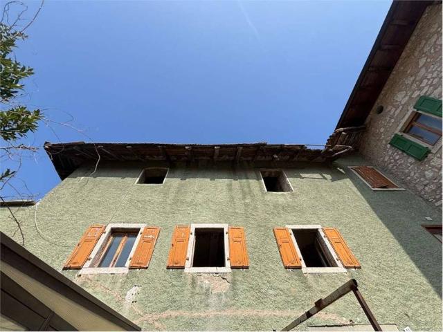 Casa indipendente in vendita a Madruzzo TN