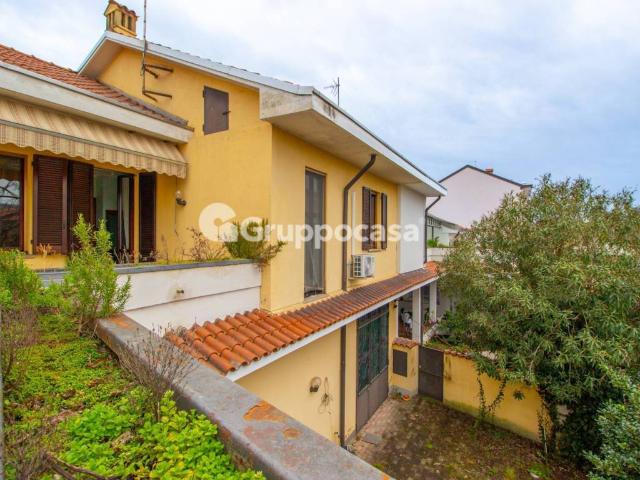 Villa in vendita a Magenta MI
