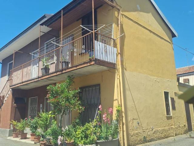Casa indipendente in vendita a Magenta MI