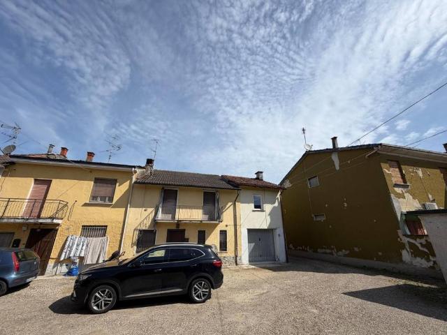 Casa indipendente in vendita a Magherno PV