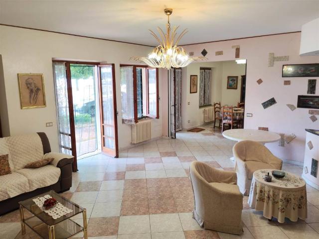 Casa indipendente in vendita a Magione PG