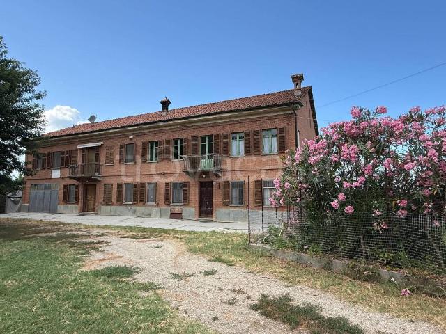 Casa indipendente in vendita a Magliano Alfieri via Adele Alfieri, 34/a
