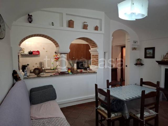 Casa indipendente in vendita a Magliano Alfieri corso Guglielmo Marconi