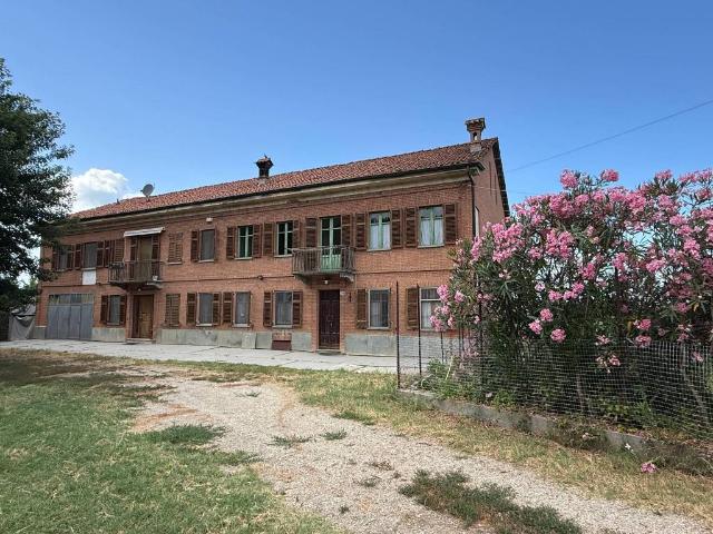 Casa indipendente in vendita a Magliano Alfieri CN