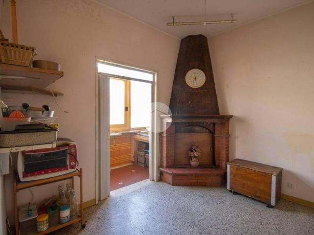 Casa indipendente in vendita a Magliano Sabina RI