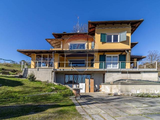 Villa in vendita a Magnano BI