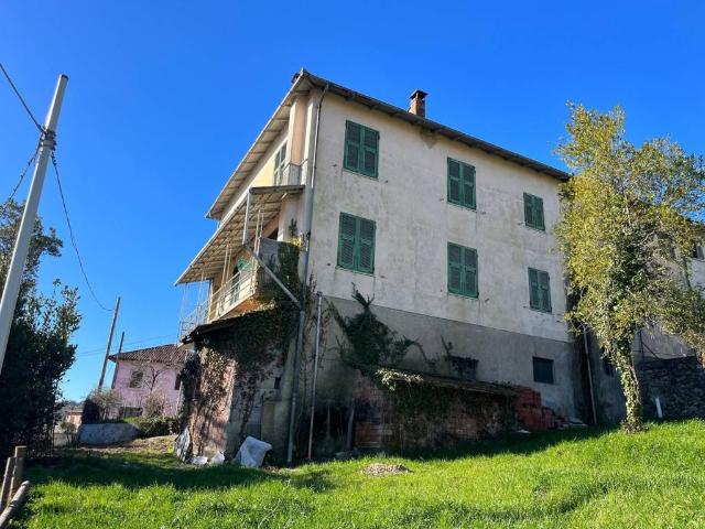Casa indipendente in vendita a Maissana SP