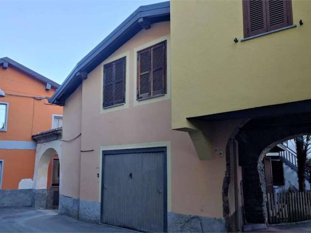 Casa indipendente in vendita a Malnate VA