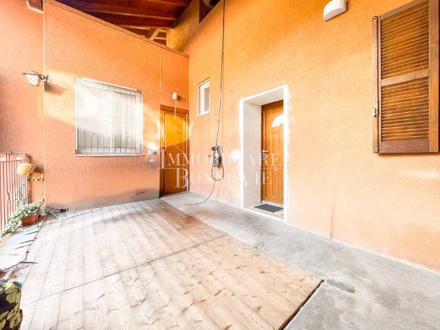 Casa indipendente in vendita a Malnate VA