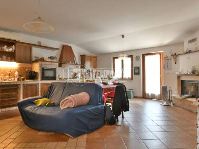 Casa indipendente in vendita a Maltignano AP