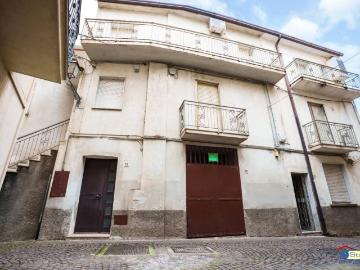 Casa indipendente in vendita a Mammola RC