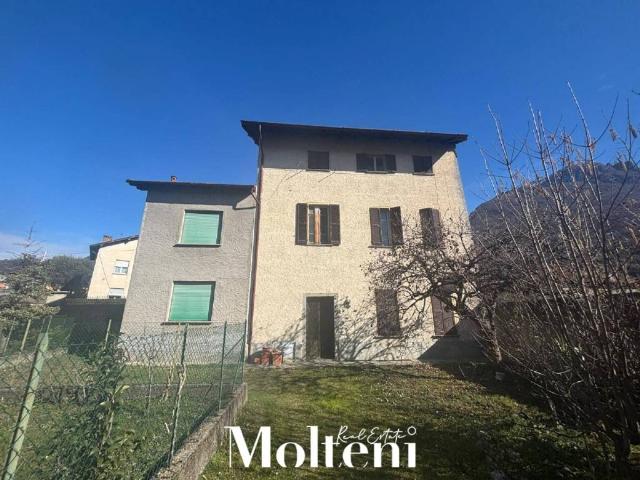 Casa indipendente in vendita a Mandello del Lario LC