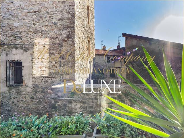 Casa indipendente in vendita a Mandello del Lario LC