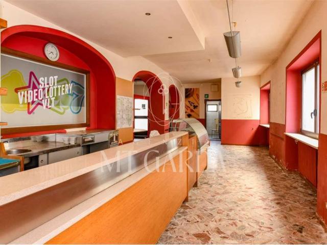Casa indipendente in vendita a Manerba del Garda BS