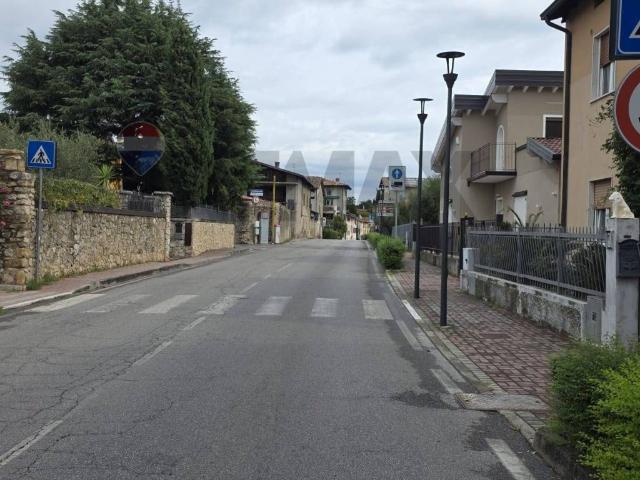 Casa indipendente in vendita a Manerba del Garda BS