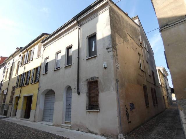 Casa indipendente in vendita a Mantova MN