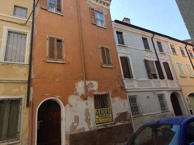 Casa indipendente in vendita a Mantova MN