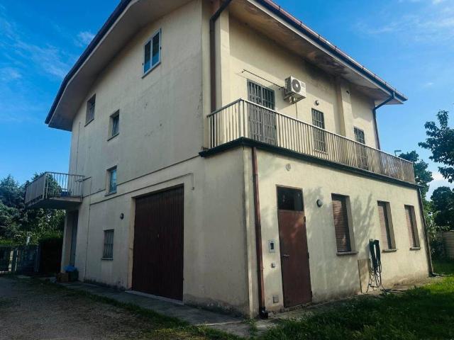 Casa indipendente in vendita a Mantova MN